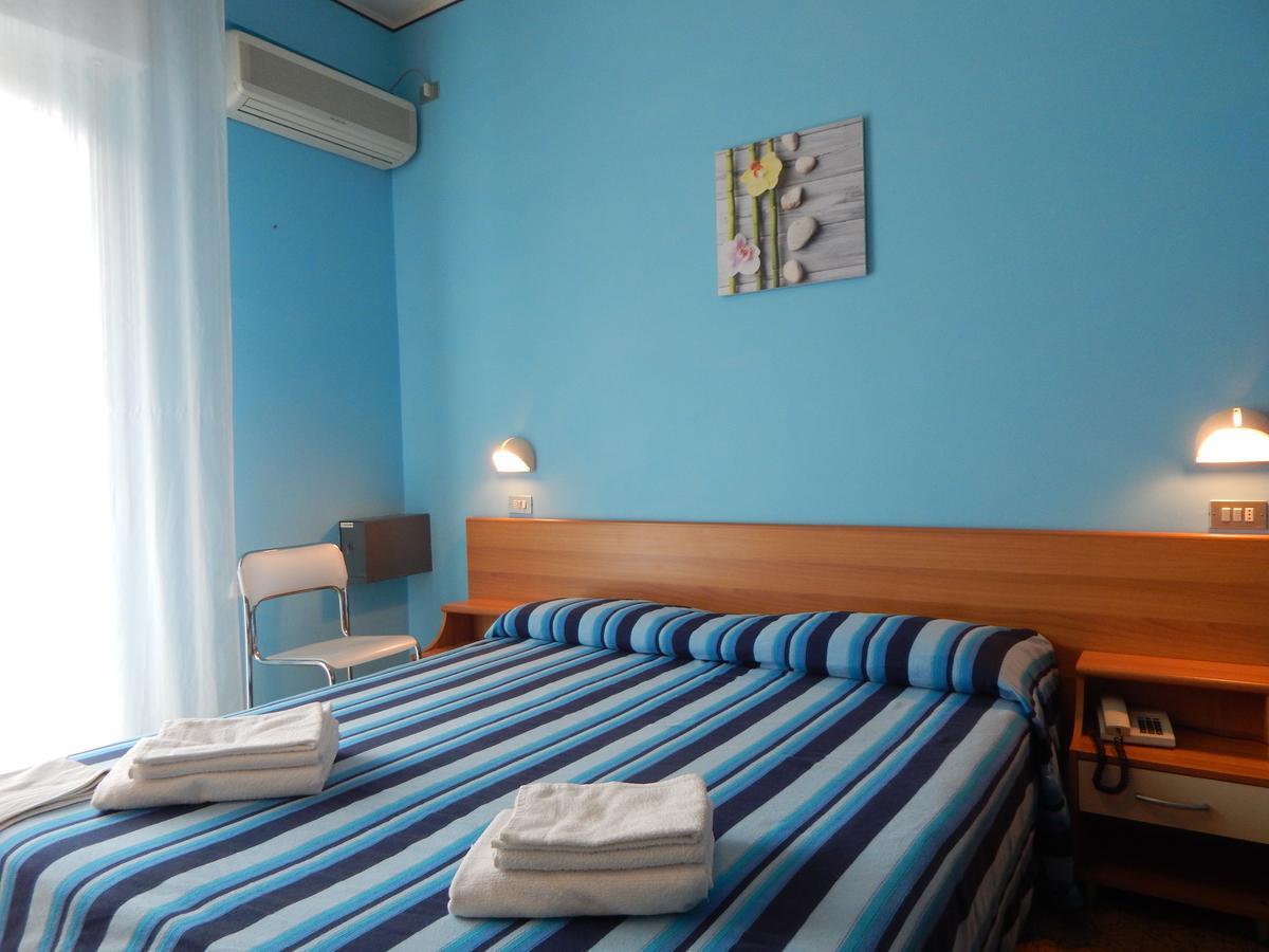 Hotel Vera Річчоне Екстер'єр фото