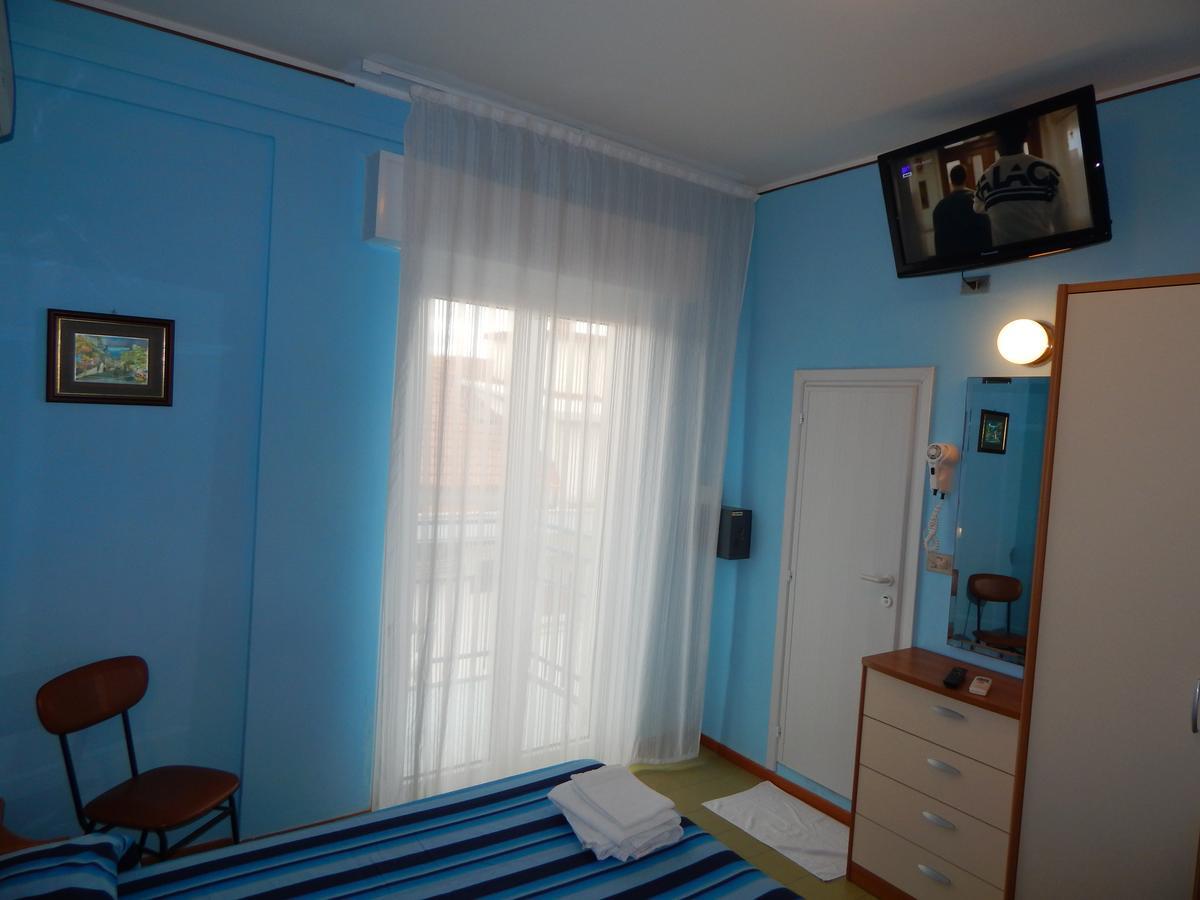 Hotel Vera Річчоне Екстер'єр фото