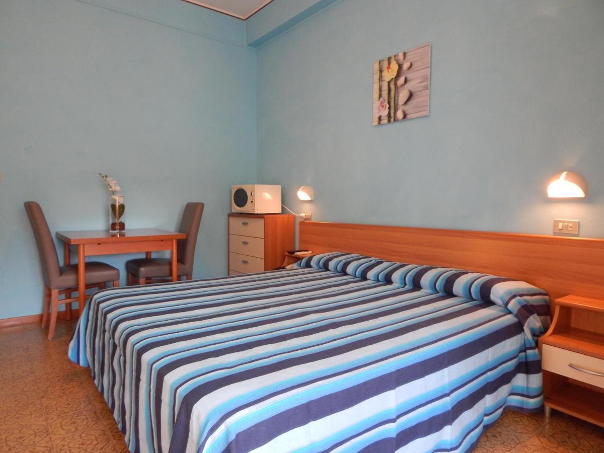 Hotel Vera Річчоне Екстер'єр фото